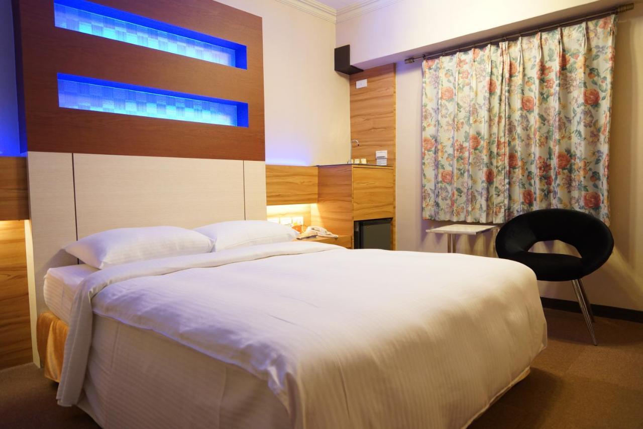 Ying Dai Hotel Tainan Exterior foto